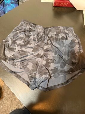 Athletic Works Gray Camo Women's Athletic Shorts